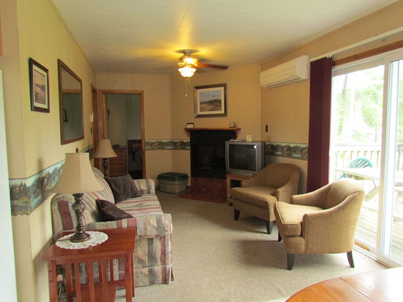 Pine Vista Resort Algoma accommodation living room