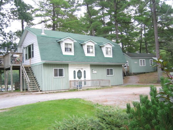 Pine Vista Resort Upper Stoney accommodation exterior