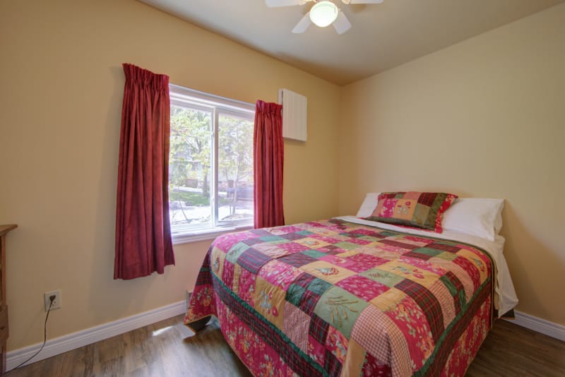 Lakeview double bed